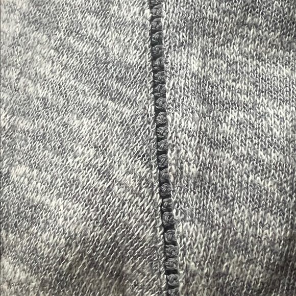 a.n.a. Women’s Heather Grey Basic Tunic Lightweight Closet Staple - Picture 3 of 5